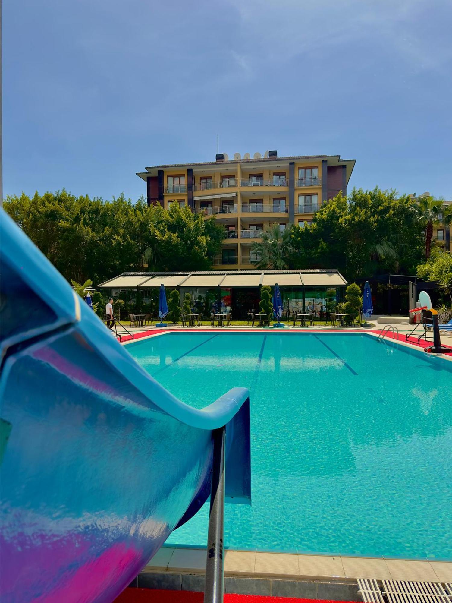 Grand Alisa Hotel Аланя Екстериор снимка
