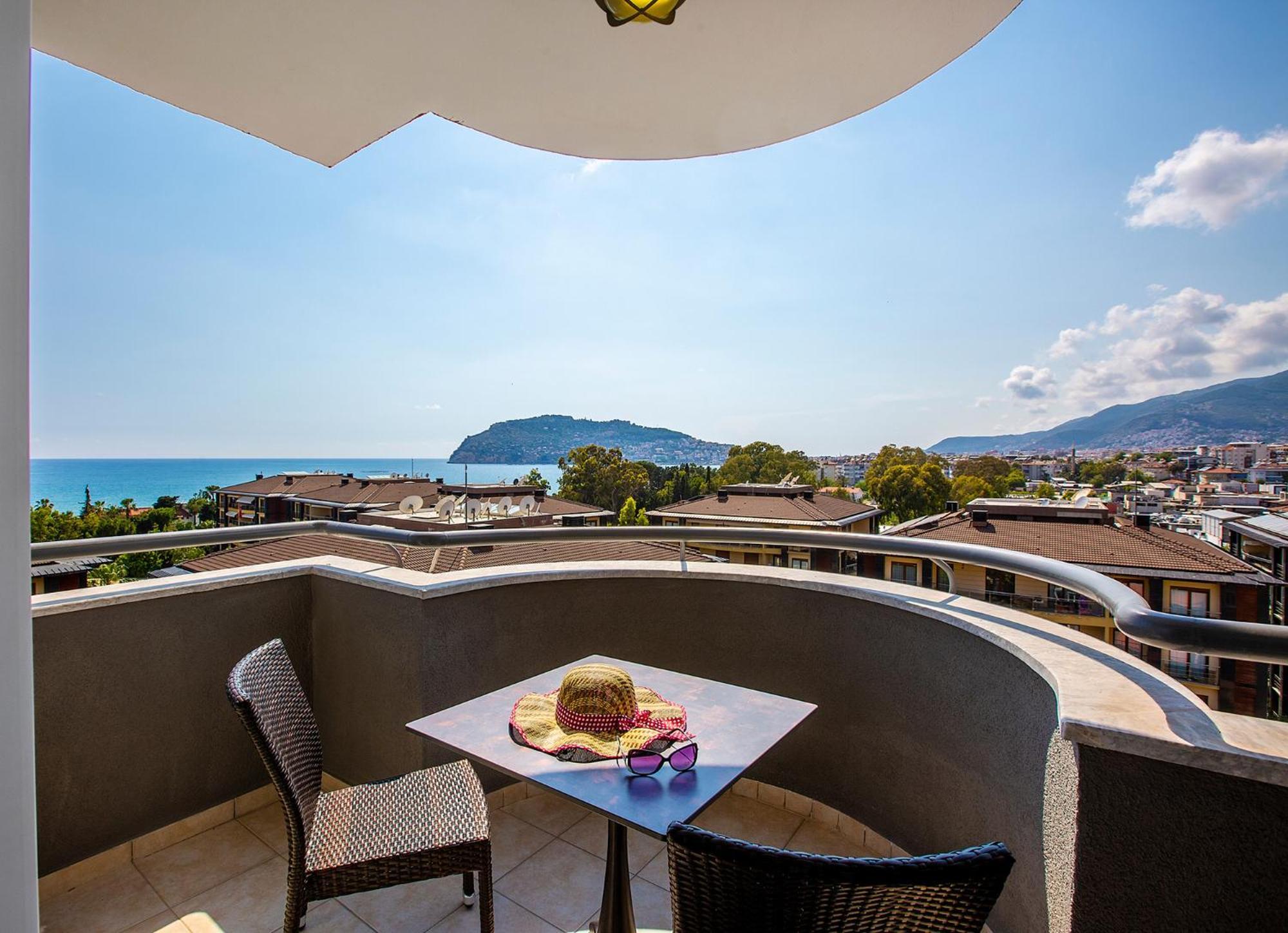 Grand Alisa Hotel Аланя Екстериор снимка